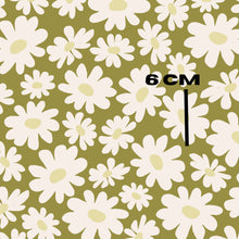 Load image into Gallery viewer, Olive green daisy
