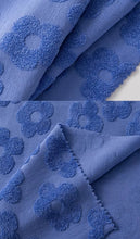 Load image into Gallery viewer, Cornflower blue daisy jacquard
