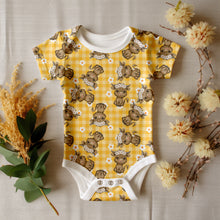 Load image into Gallery viewer, Rosie with floral crown
